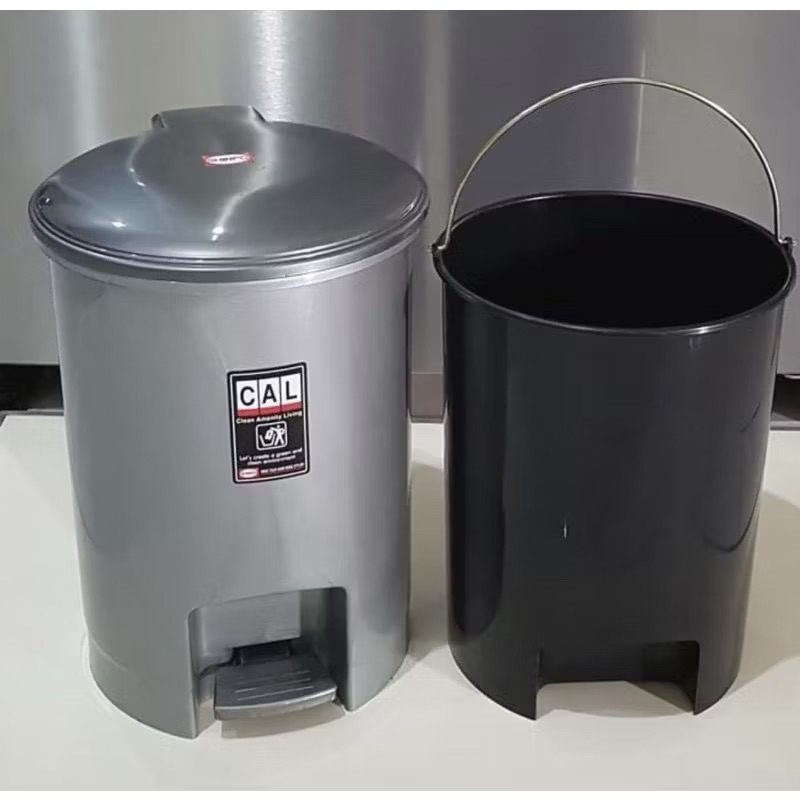 tempat sampah injak CAL 15 Liter