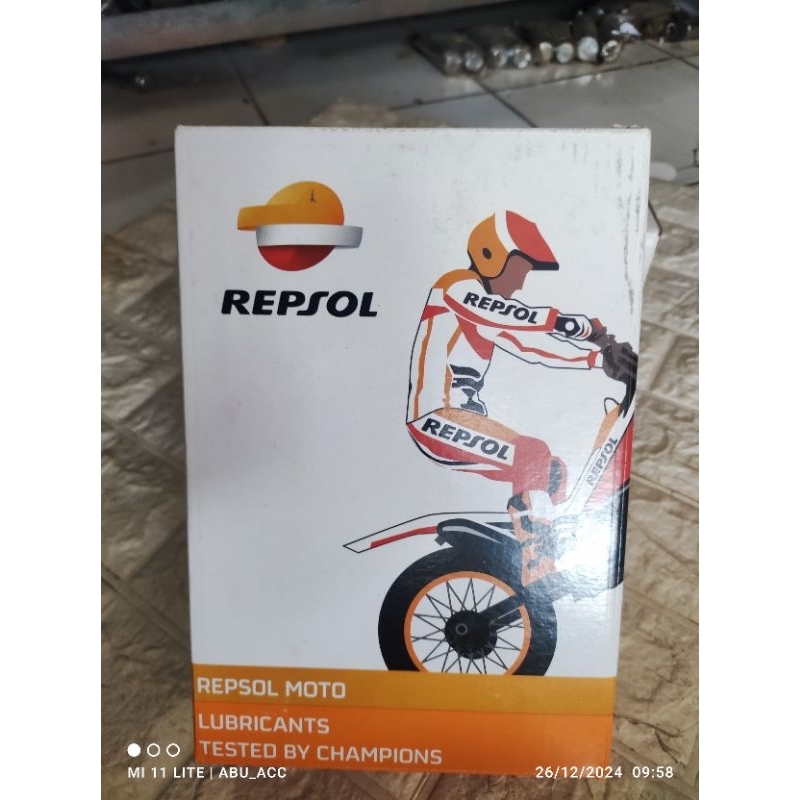 Oli samping Repsol competition 2t