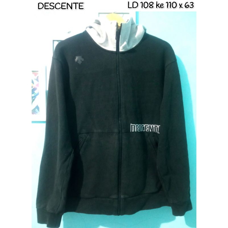 HOODIE DESCENTE 2 WARNA