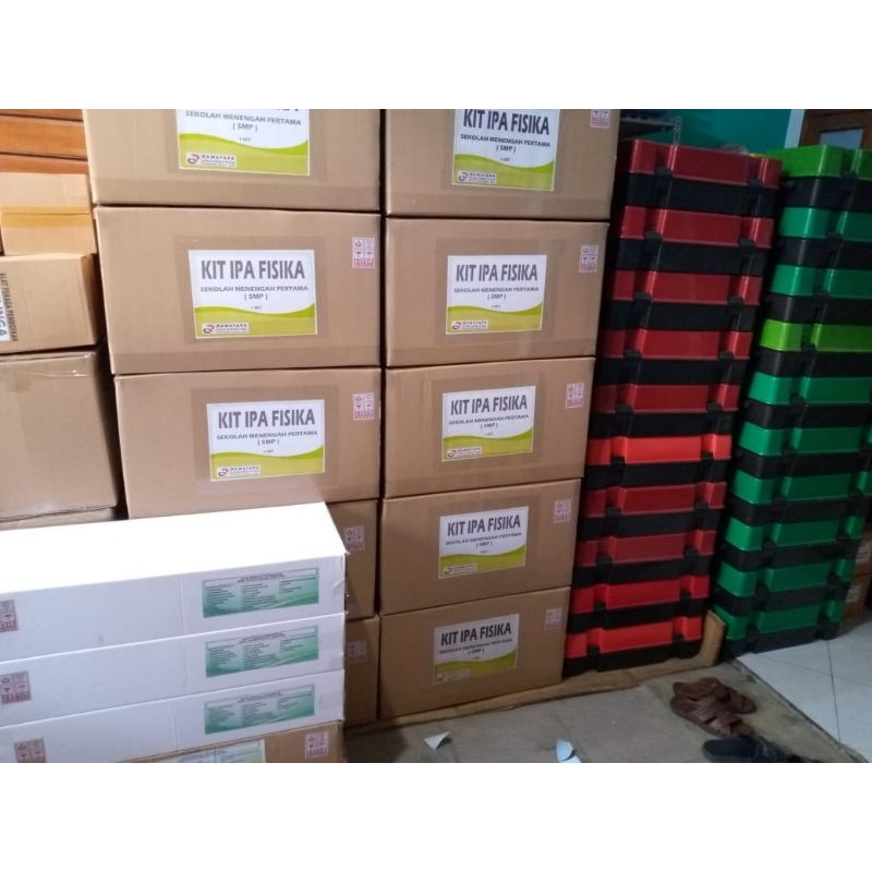 

paket alat peraga Fisika & biologi Smp