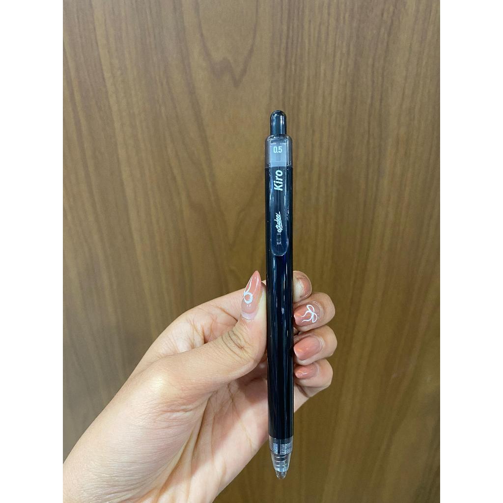 

Gramedia Mal Pekanbaru - Estudee Kiro Gelpen 0.5 Ink Black - Black Egp-443