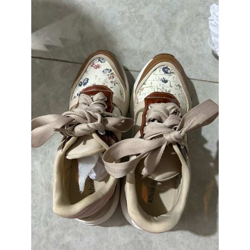 [ORIGINAL][PRELOVED] Khakikakiku sneakers size 38