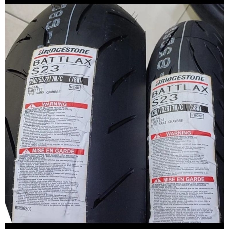 PAKETAN BAN LUAR BATTLAX S22 UKURAN 120/70-17 DAN 200/55-17 TUBELESS
