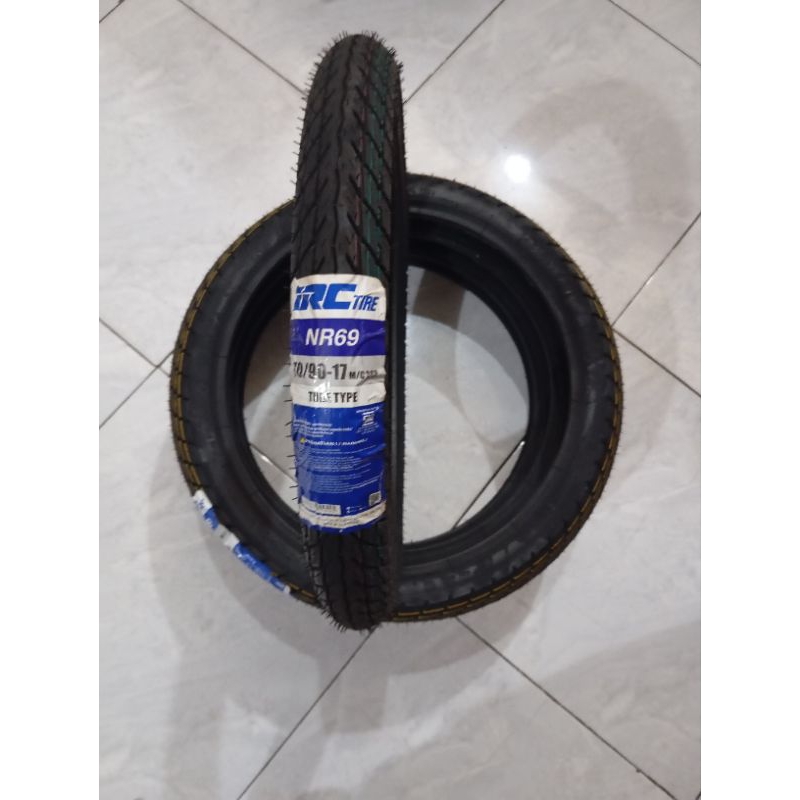 BAN LUAR IRC NR69 MOTOR UK 70/90 RING 17