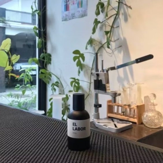 EL LABOR Parfum - Alien women - Extrait de Parfume