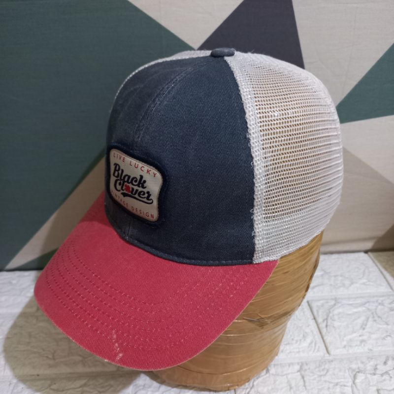 Topi Black Clover Second Vintage Design