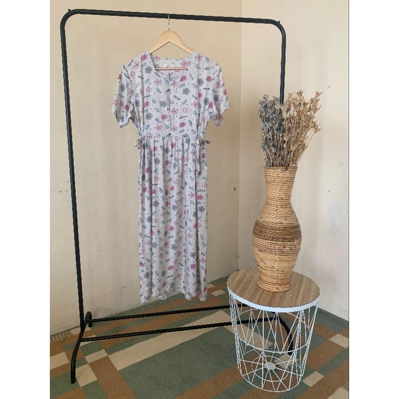 DASTER MIDI MOTIF BUNGA KECIL