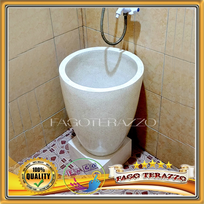 Bak air kamar mandi minimalis mewah