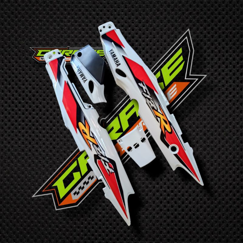 Body Bodi Kanan kiri Set Tutup Aki Yamaha Fizr Fiz R  Putih