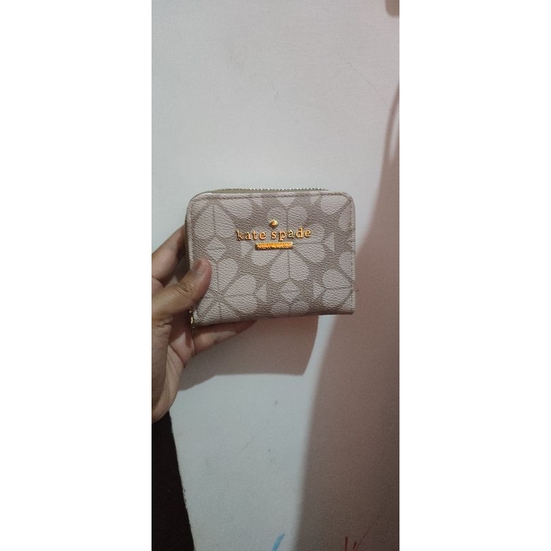 Dompet KS