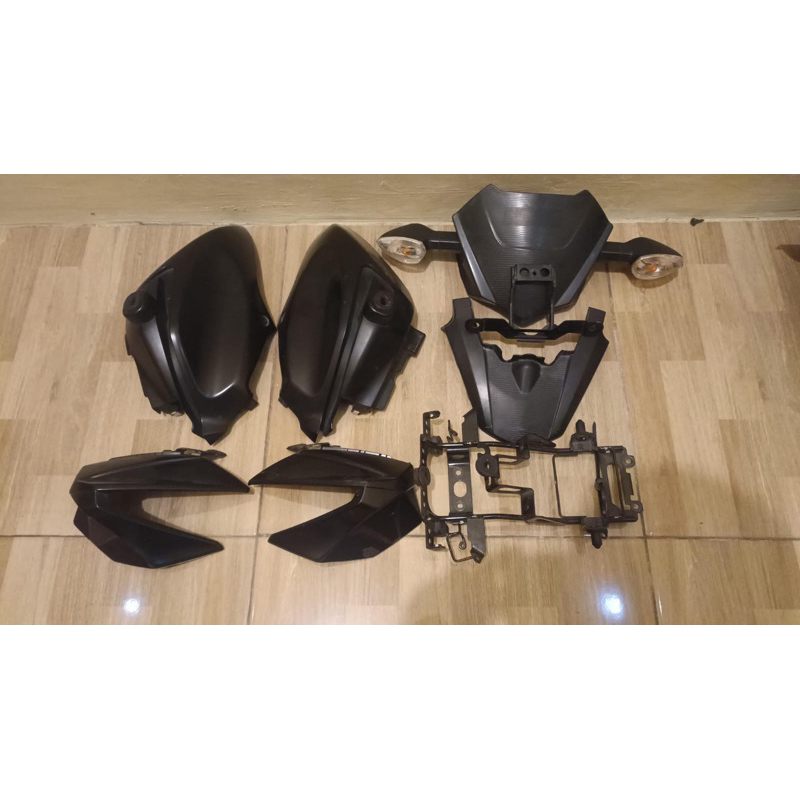 paket body depan GSX s150