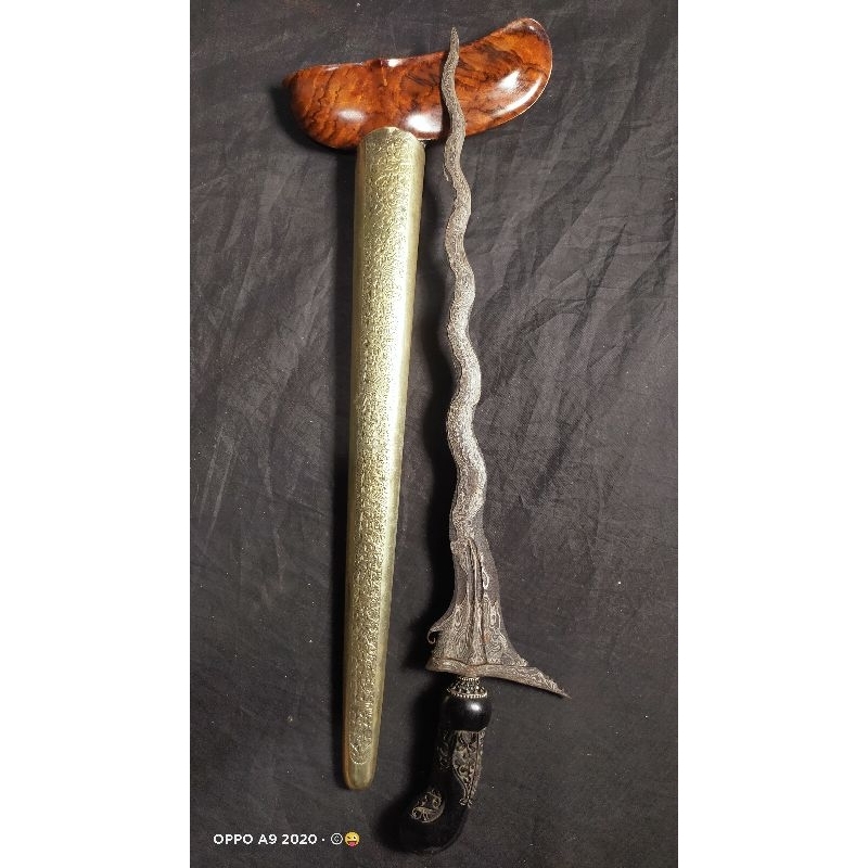 lokasian keris sepuh Sengkelat Luk 13