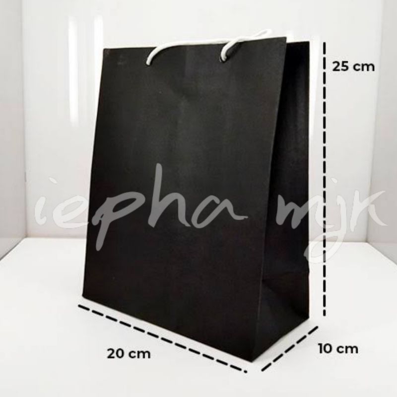 

Paper Bag Hitam Polos (25 x 20 x 10 cm)
