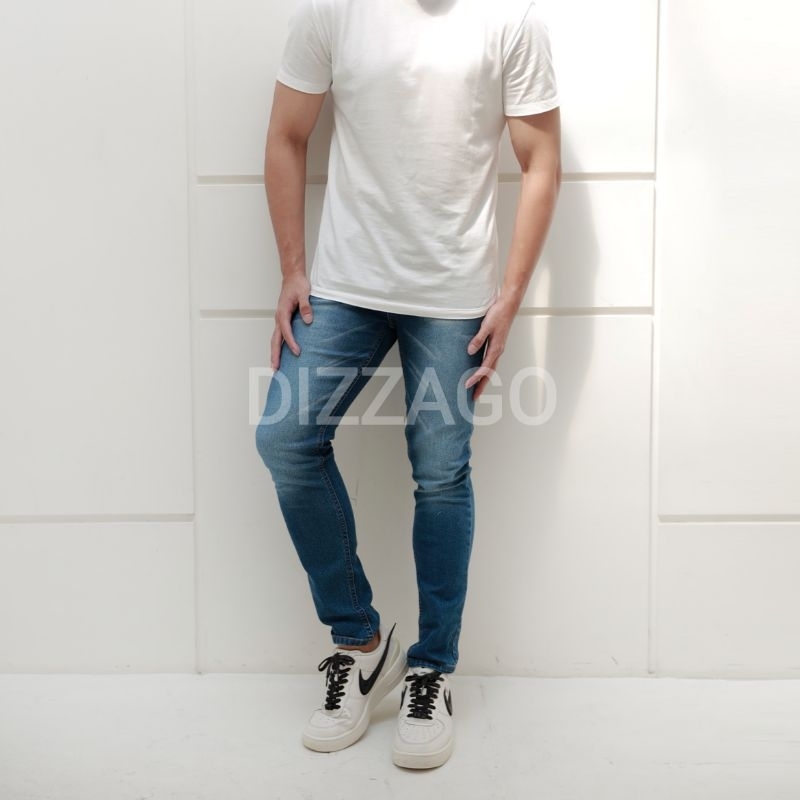 Celana Jeans Pria Eldest Whisker Slim Fit Biru Muda 3801