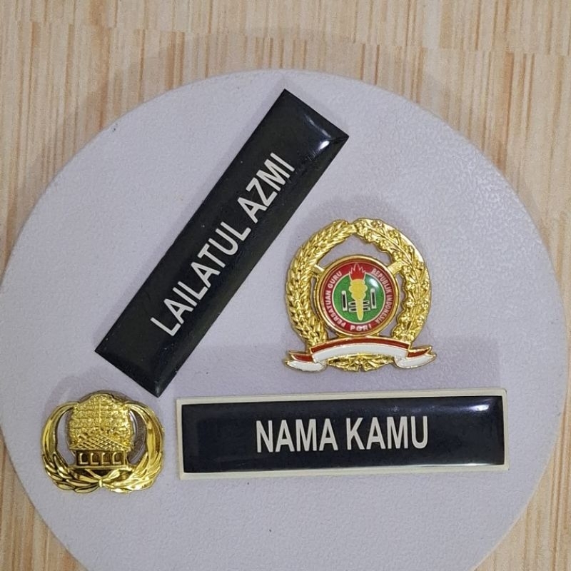 

Paket NameTag Dan Pin Korpri / Pin PGRITerbaru