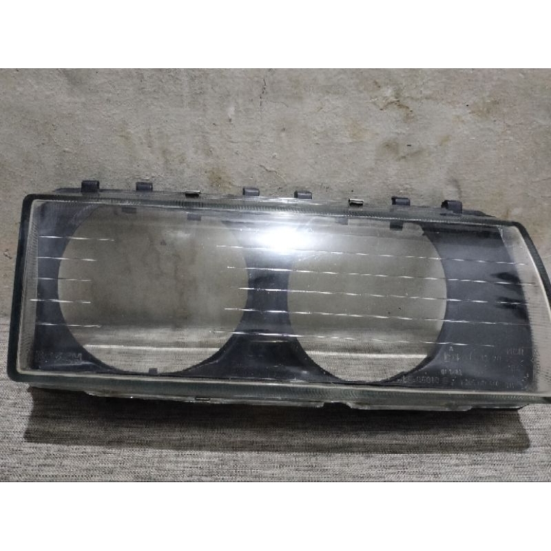 kaca mika lampu depan headlamp bmw e36 318i sebelah kanan