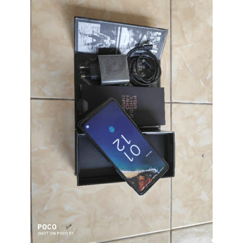 rog phone 5 12/256gb