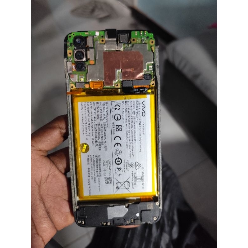 vivo y12