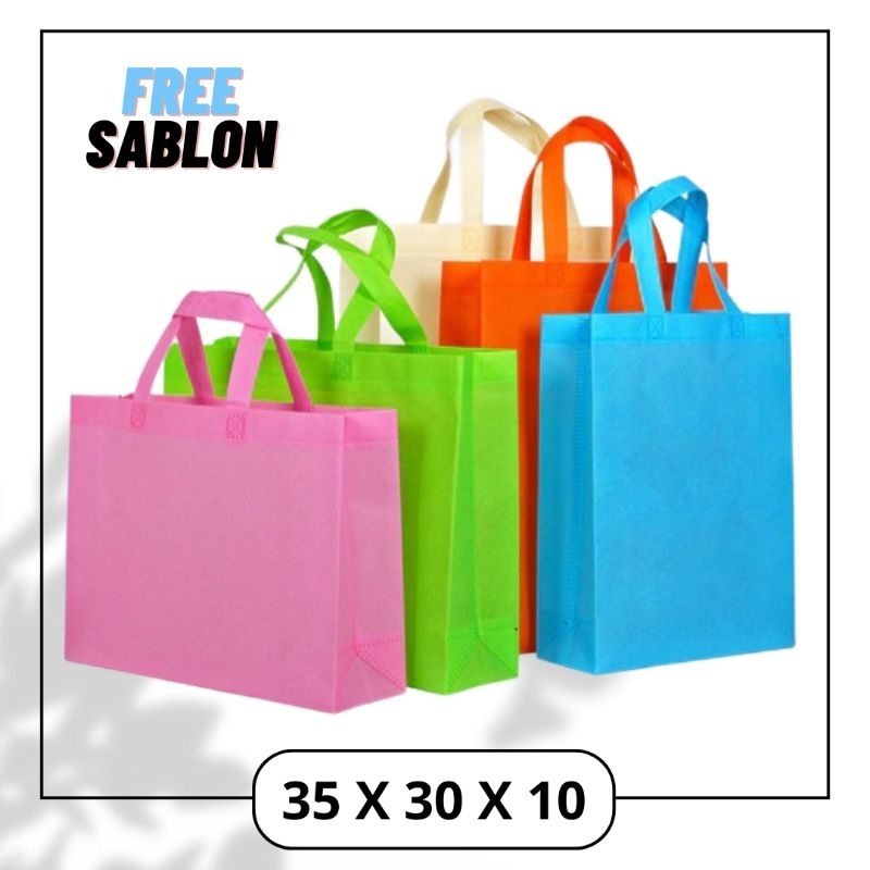 

TAS SPUNBOND LIPAT BOX LANSCAPE FREE SABLON COSTOM UKURAN 35X30 RAMAH LINGKUNGAN TAHAN LAMA & BERKUALITAS UNTUK SOVENIR, SYUKURAN, MENGENANG, PROMOSI, BANSOS, CLOTHING, BRAND, PESTA, DAN BISNIS
