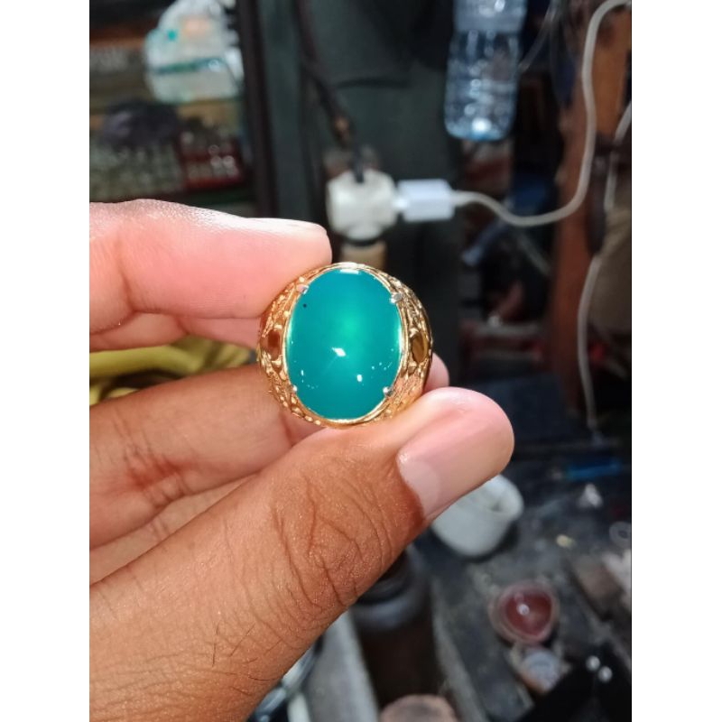 Batu Cincin Akik Bacan Bluish Green Giwang Kristal