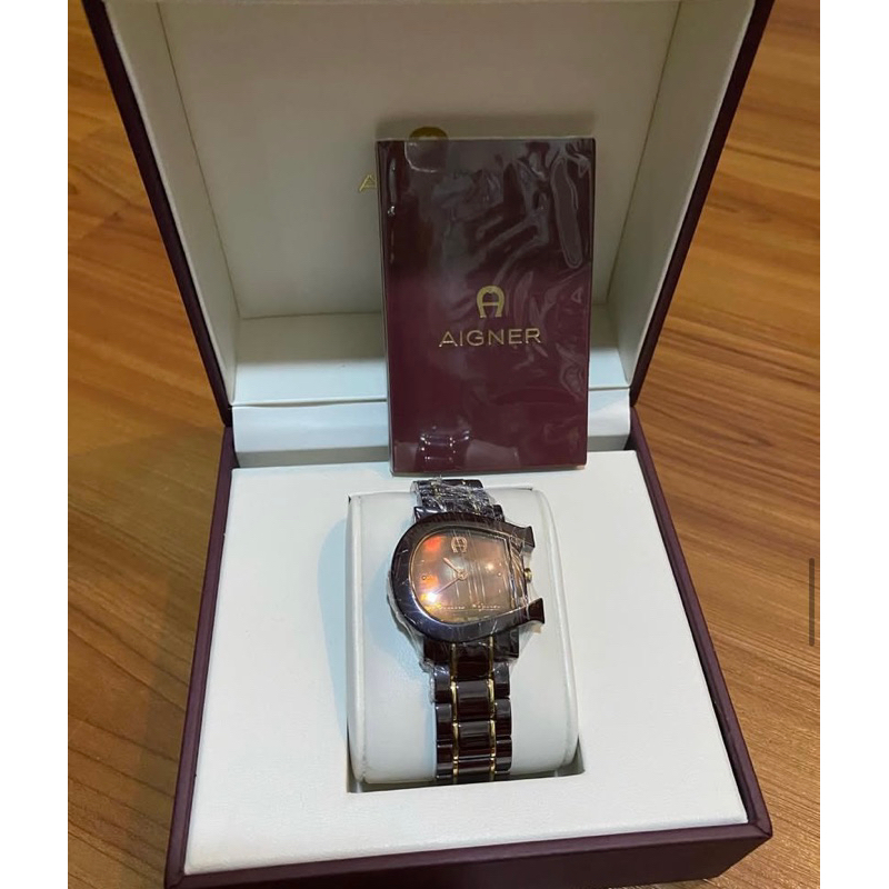 aigner preloved jam aigner