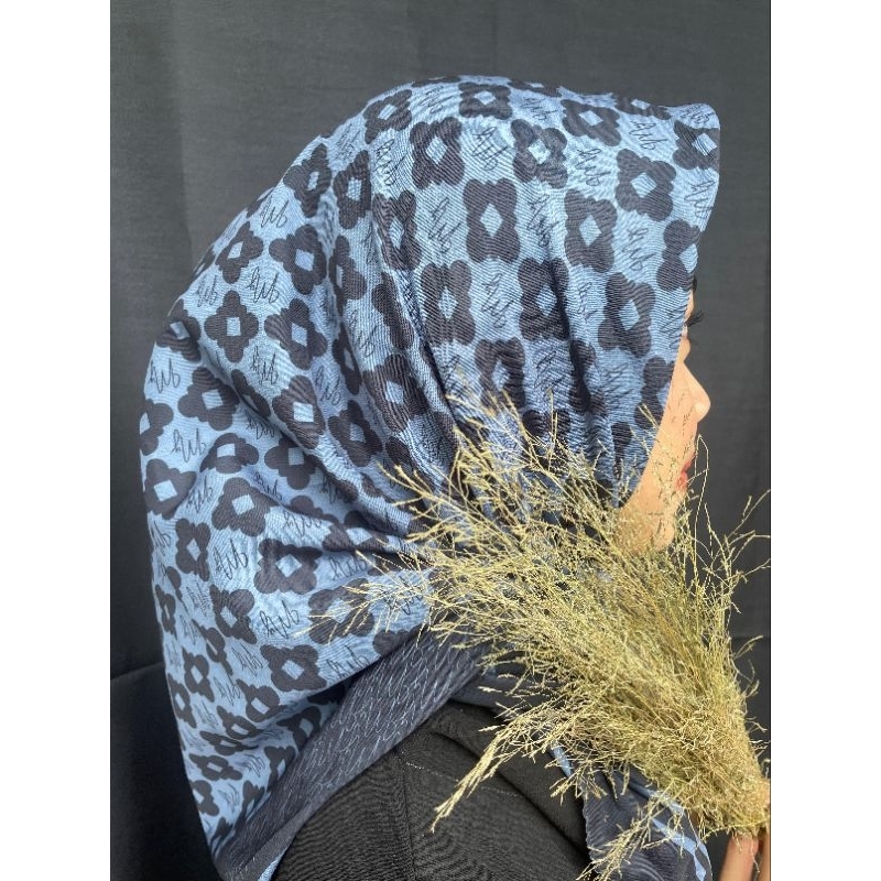 AKINA hijab motif warna biru navy