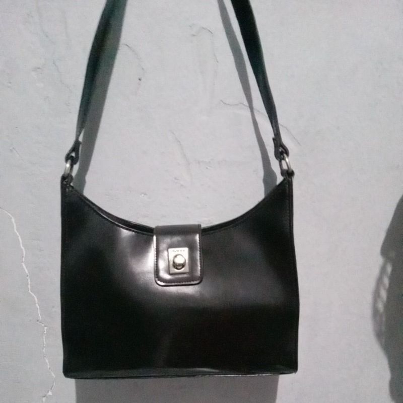 Tas wanita KULAS ASLI GUESS