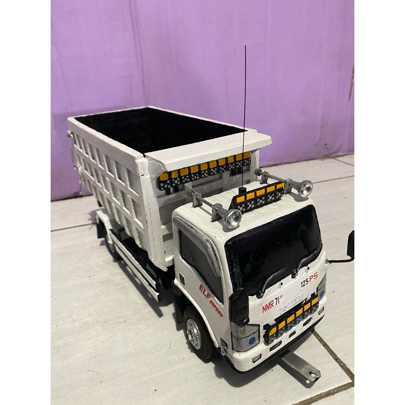 Miniatur mainan truk canter isuzu hino oleng dump