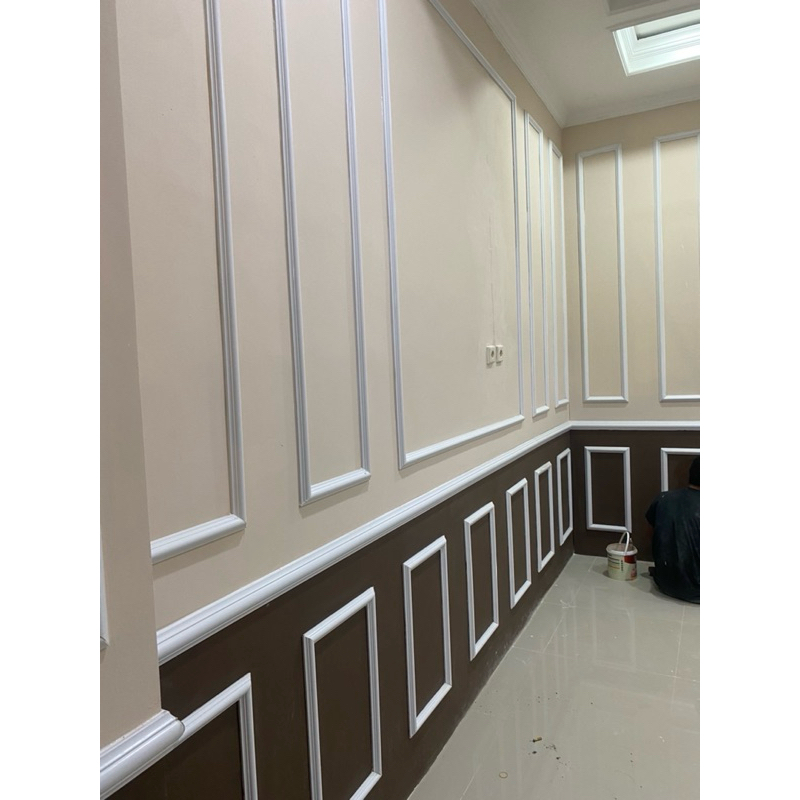 Lis molding pvc dinding terpasang