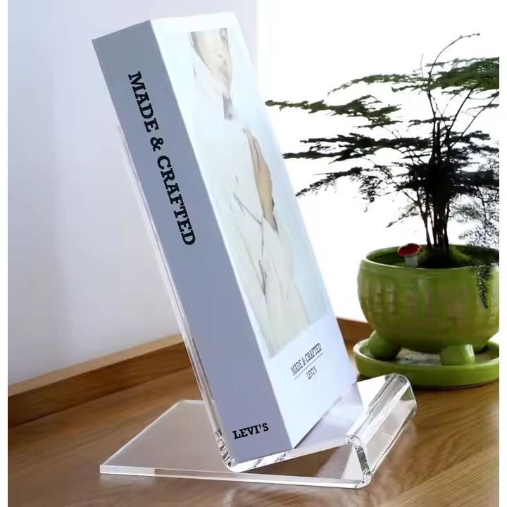 

AKRILIK BENING TEBAL 5MM UNTUK PAJANGAN BUKU / TAB HOLDER