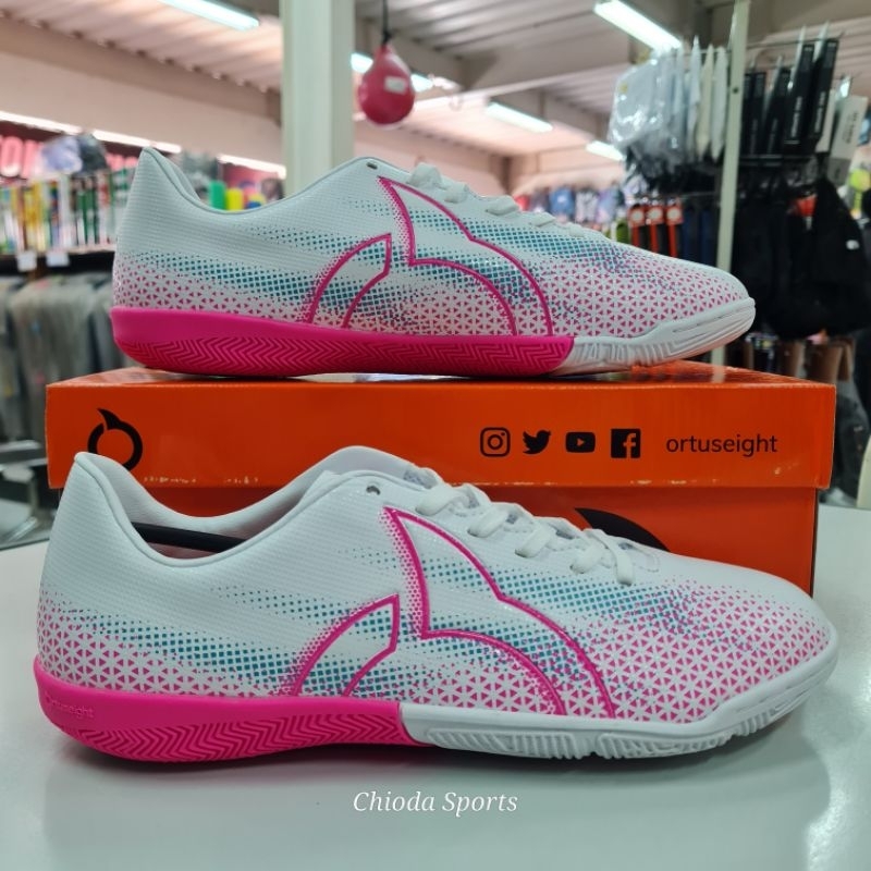 Sepatu Spatu Shoes Futsal Putsal Ortuseight Ortus Eight Sirius Putih Original