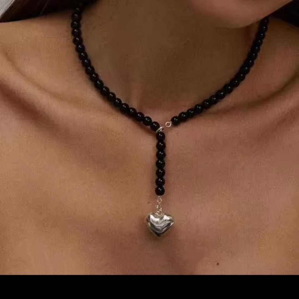 black pearl with love pedant necklace