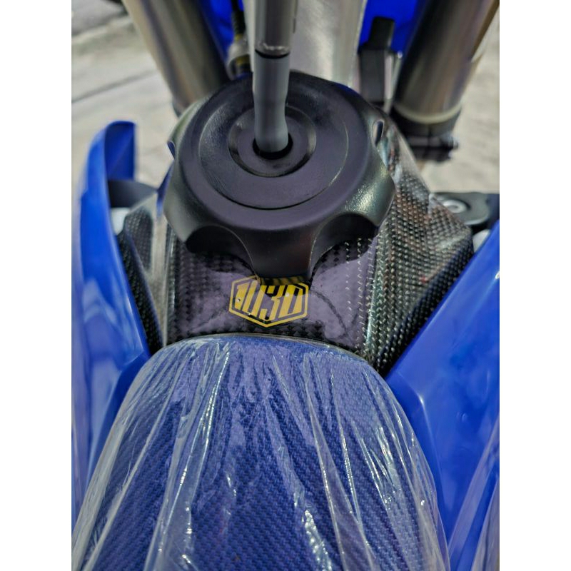 COVER CARBON TANGKI YZ125X YZ250X 2023 - 2024
