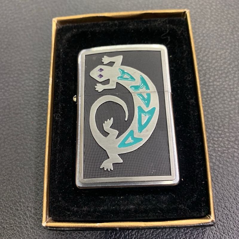 Zippo Original 20189 Silver Lizard Emblem (2002) Original 100%