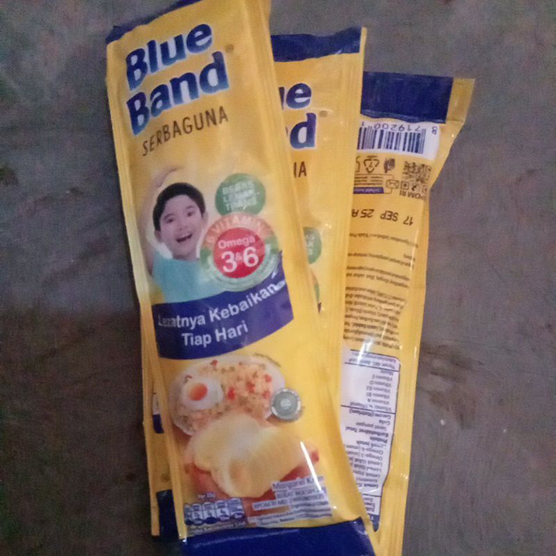 

Blue Band Serbaguna Lezatnya Kebaiikan Tiap Hari Omega 36