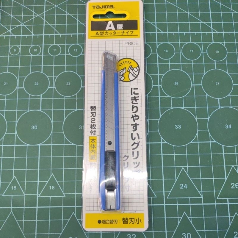 

TAJIMA LC303BBL Pisau Cutter Biru 9 mm Knife Type A Blue 9mm
