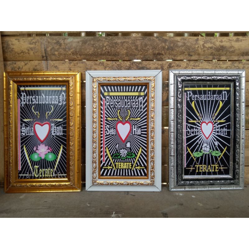 figura/bingkai foto mini lambang psht tanpa kaca 15×24