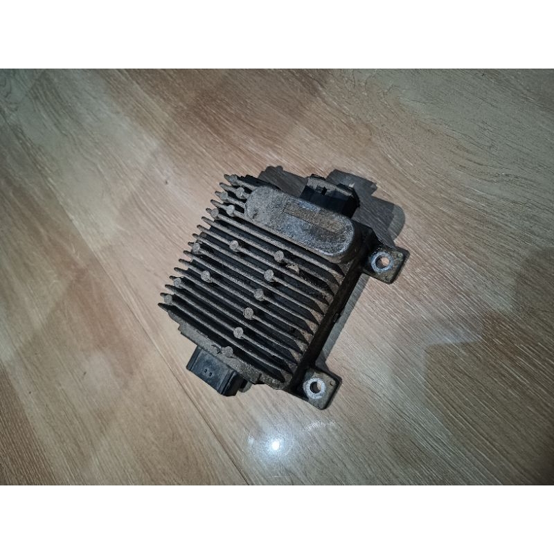 ECU HONDA VARIO 125 PERTAMA KZR ORIGINAL ENGINE CONTROL UNIT VARIO 125 FI ESP OLD KZRA-651 IN 01