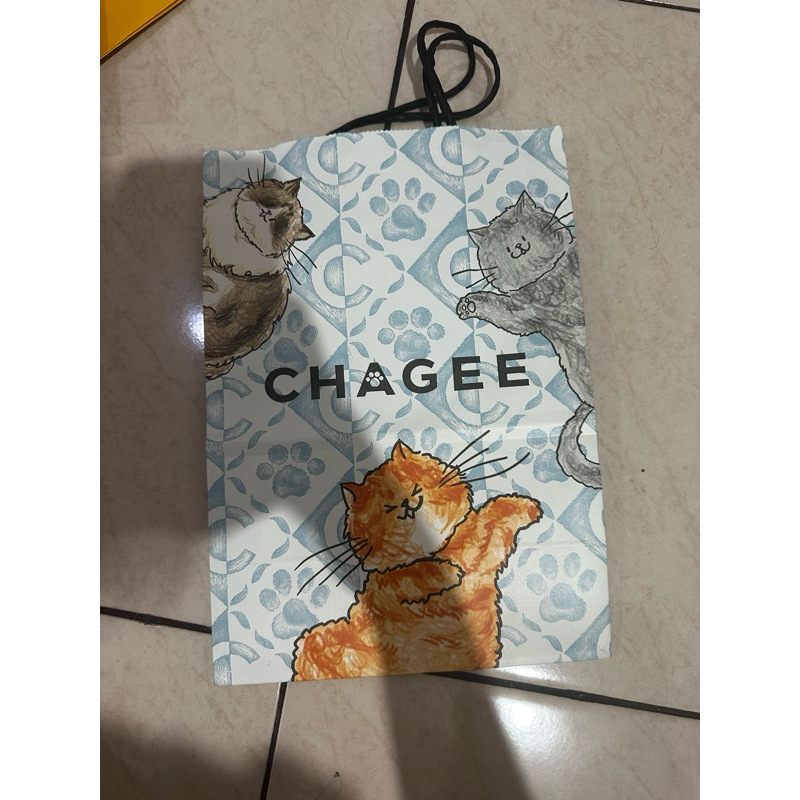 

paper bag chagee tea