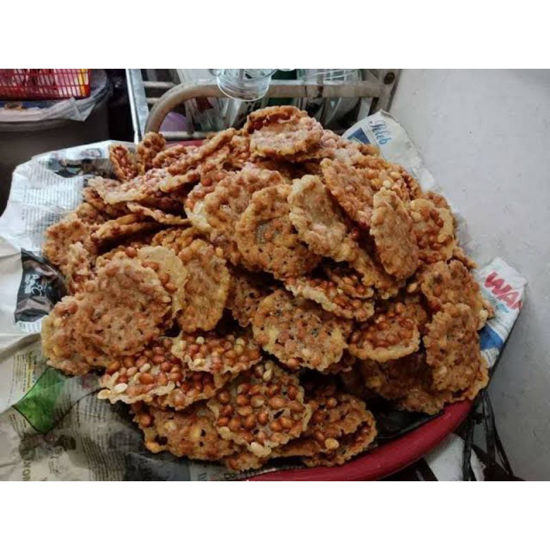 

Peyek Kacang Tanah Gurih Renyah Enak 500 gram