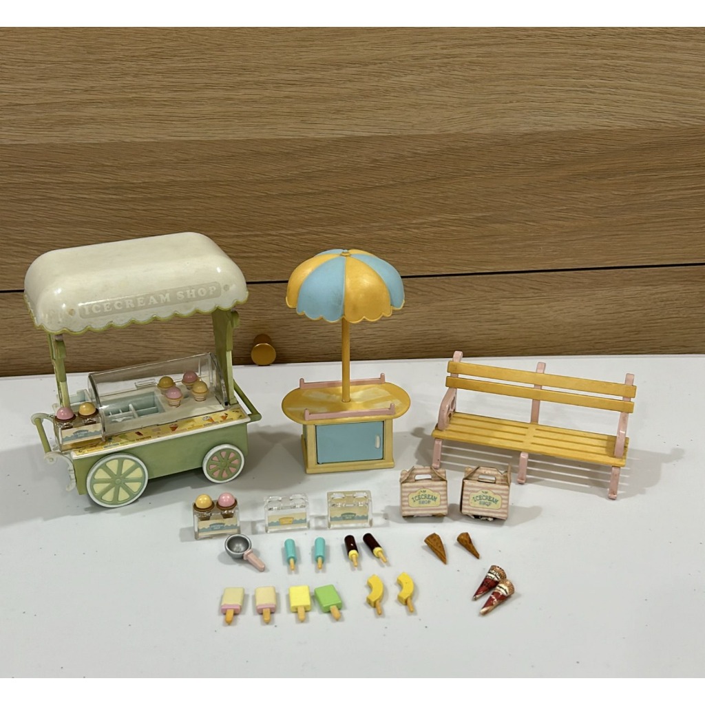 Sylvanian ice cream cart RARE preloved