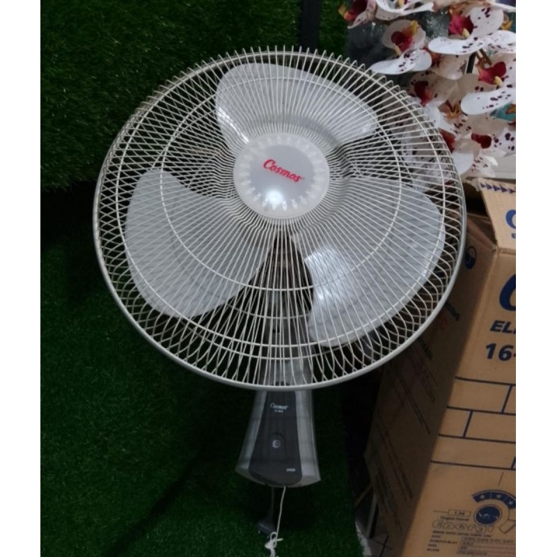 Kipas Angin Dinding Cosmos 16 inc wfg