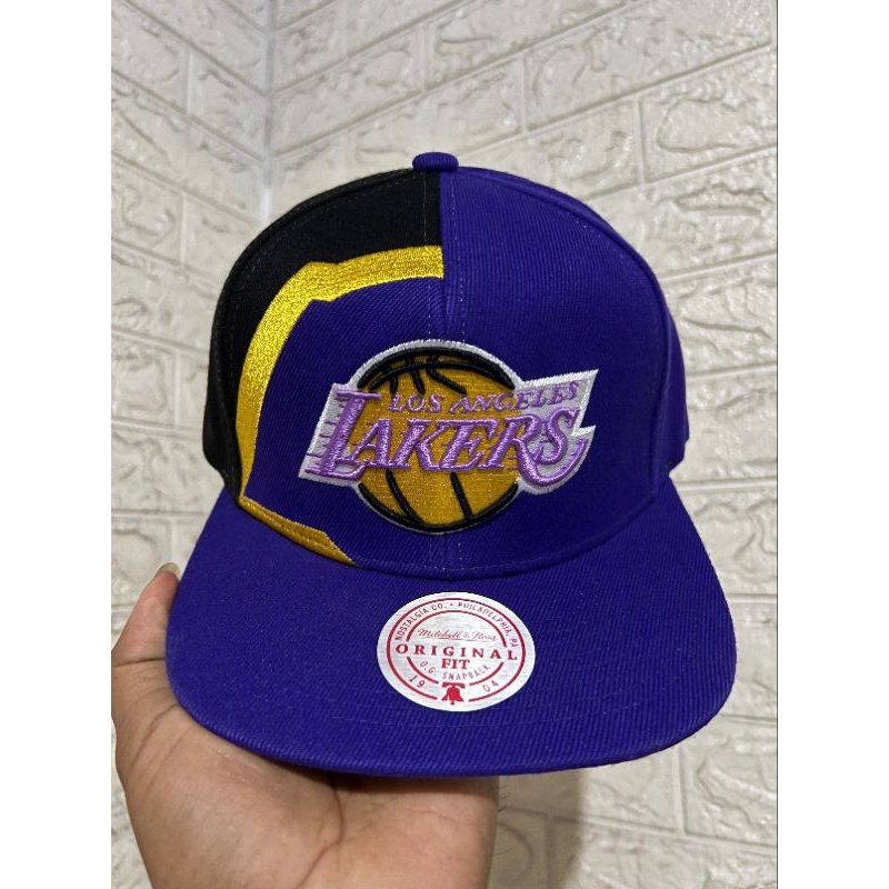 Caps LAKERS original 100% Mitchell and NessSize