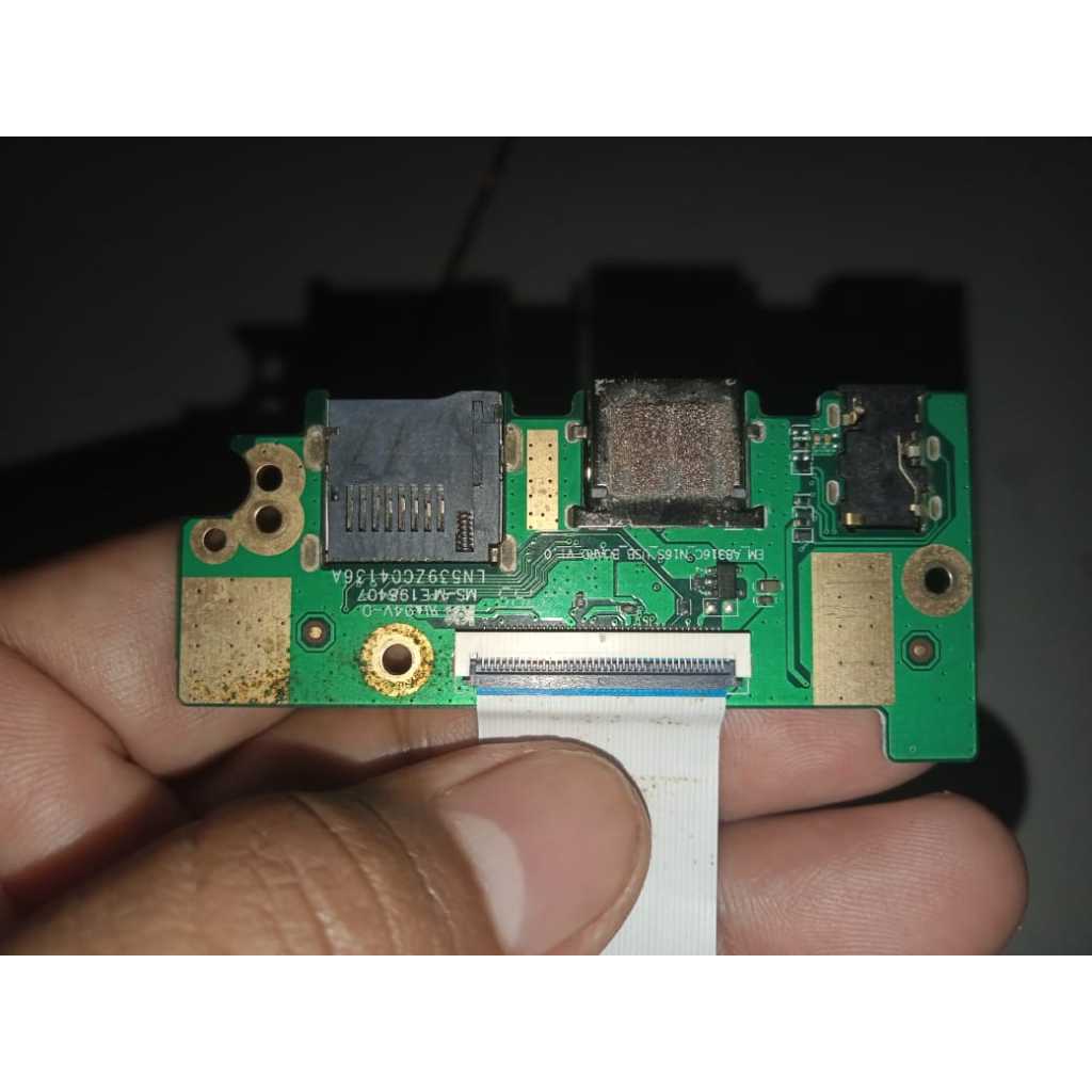 Port USB Laptop Axioo Mybook 11+