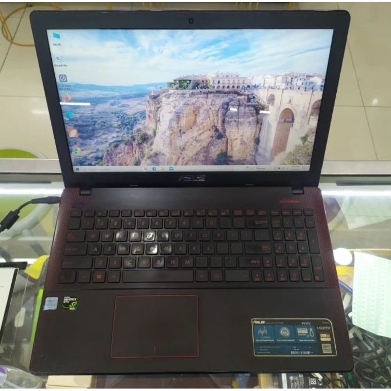 Laptop Asus Gaming X550VX Core i7 6700hq 8/128gb SSD 15 inch GTX 950