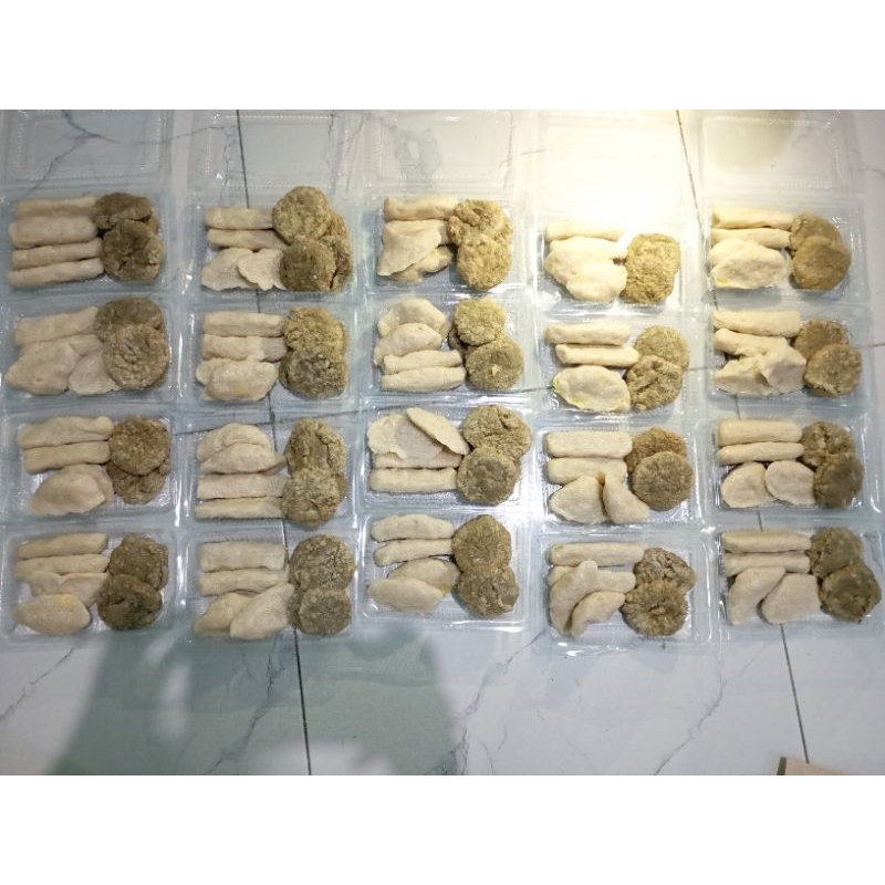 

Pempek ikan tenggiri