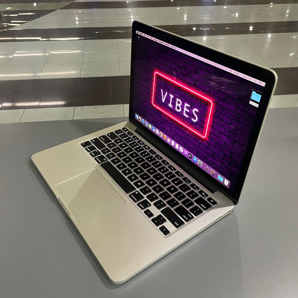 Macbook pro retina 2013 13 inch Ram 4/8/16 SSD 128/256 intel core i5/i7 mulus second original