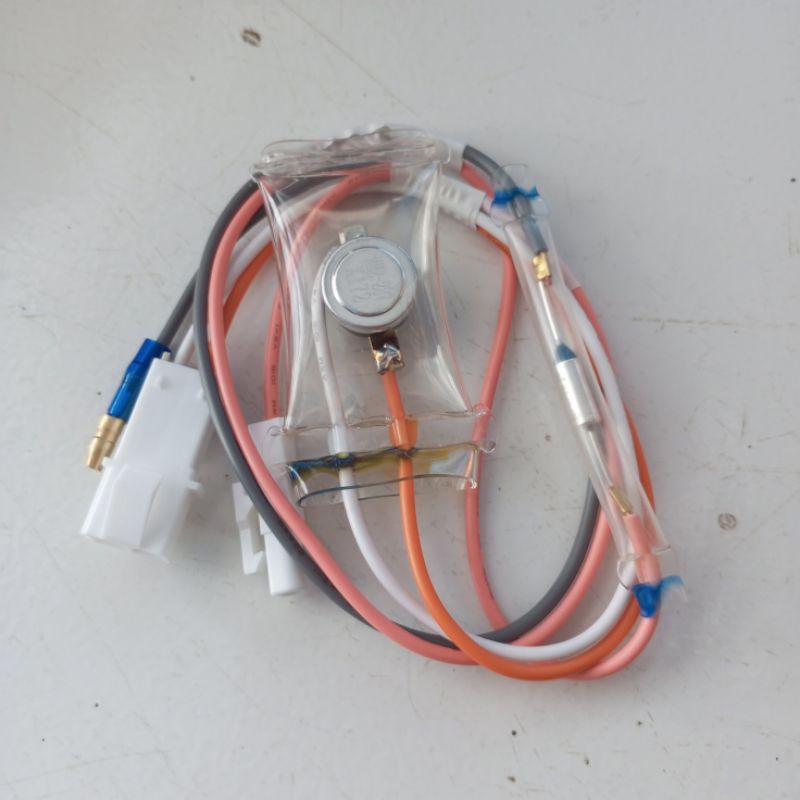 DEFROST KULKAS TOSHIBA 2 PINTU