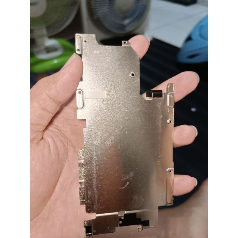 PLAT BELAKANG LAYAR HP SONY XPERIA XZ2