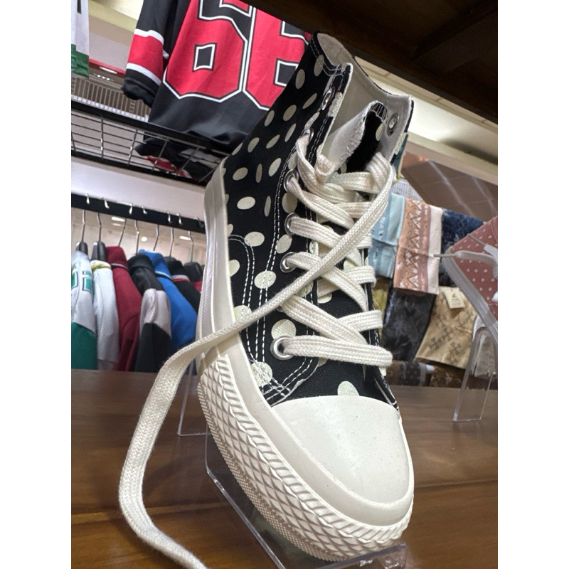 sepatu wanita branded